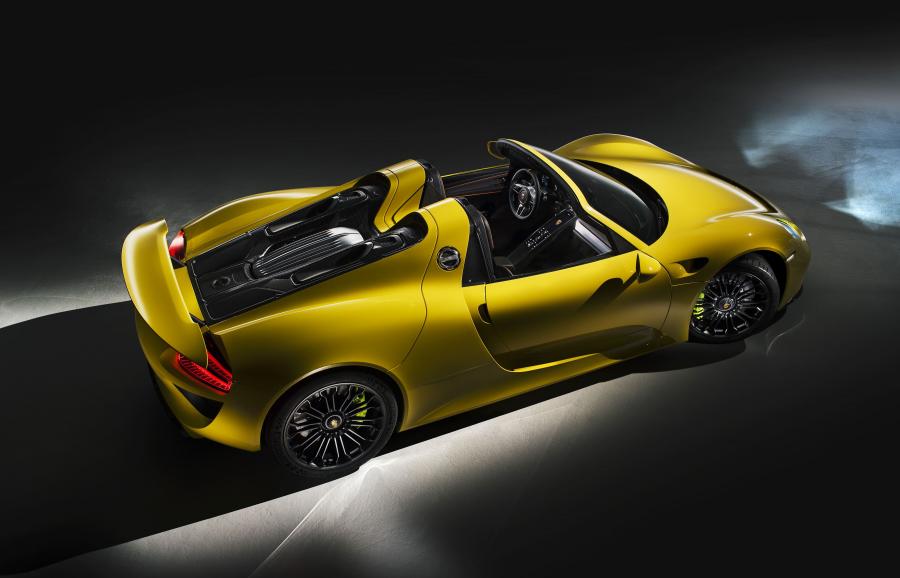  Porsche 918 Spyder 2014 года  (фото 17 из 111)